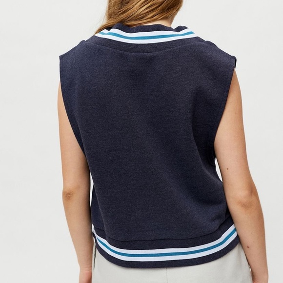 Urban Outfitters Badminton Sweater Vest Size S NWT - Picture 3 of 8